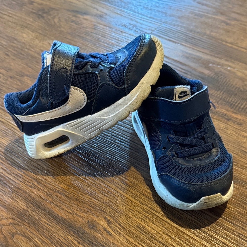 Nike Kids Navy and White Velcro Athletic Sneakers